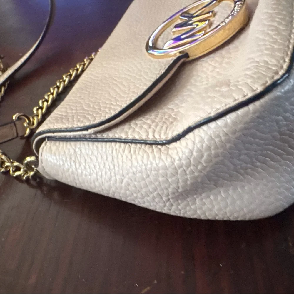 Michael Kors Pebbled Leather Crossbody in Pale Pink with Gold Hardware